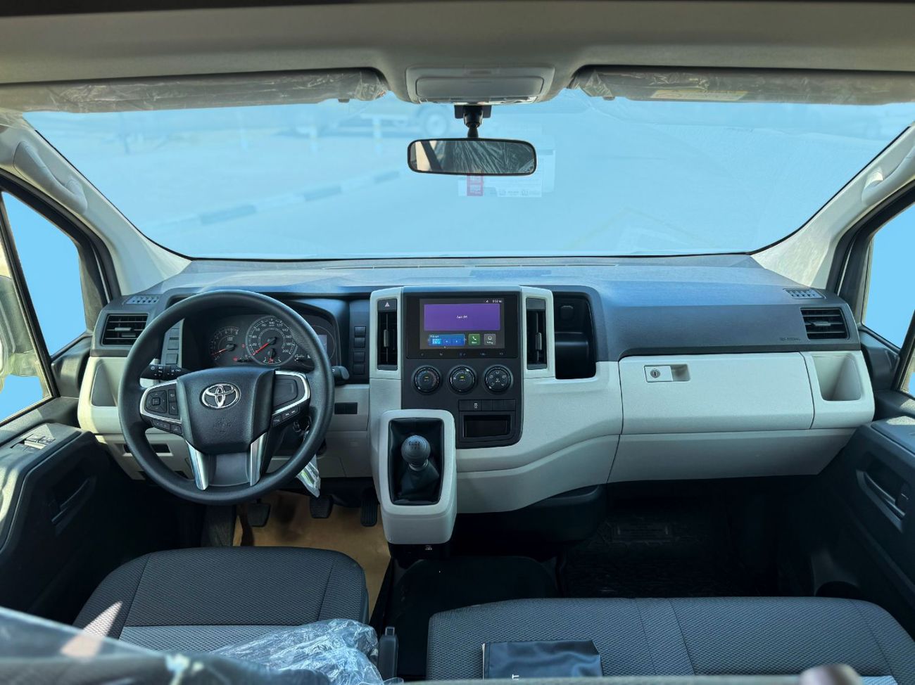 Toyota Hiace TOYOTA HIACE 2025 GCC CARGO 3.5L