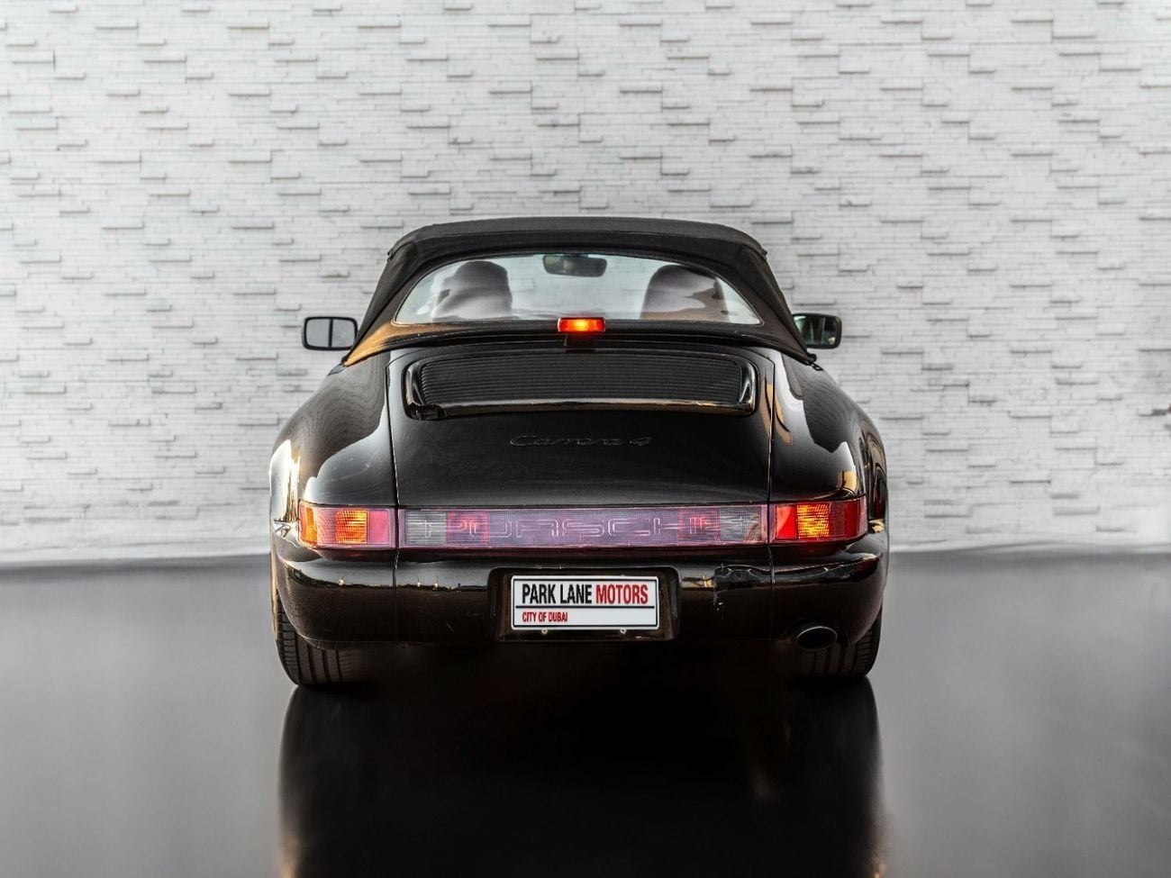 Porsche 911 CARRERA