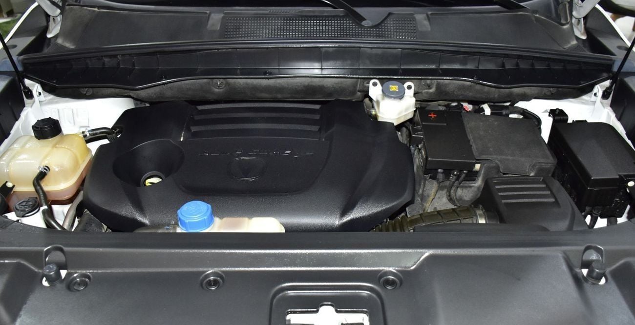 تشنجان CS95 EXCELLENT DEAL for our Changan CS95 4WD ( 2025 Model ) in White Color GCC Specs
