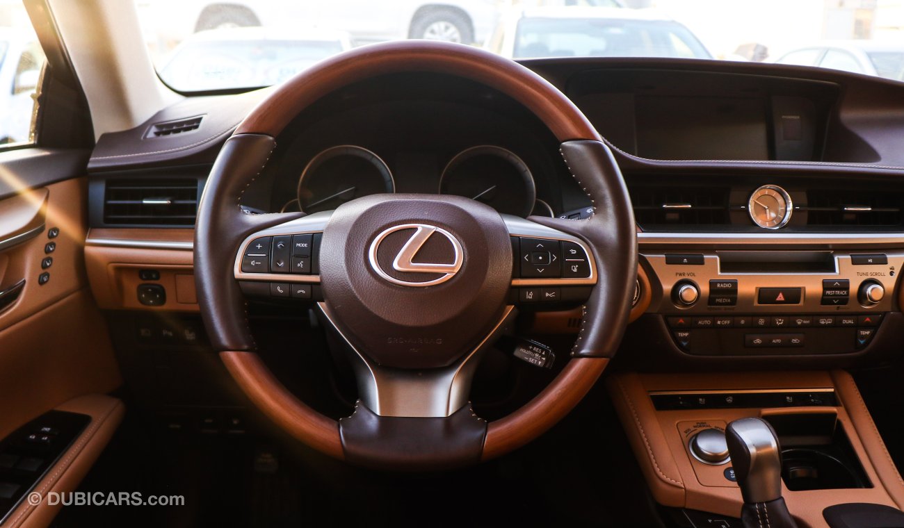 Lexus ES350