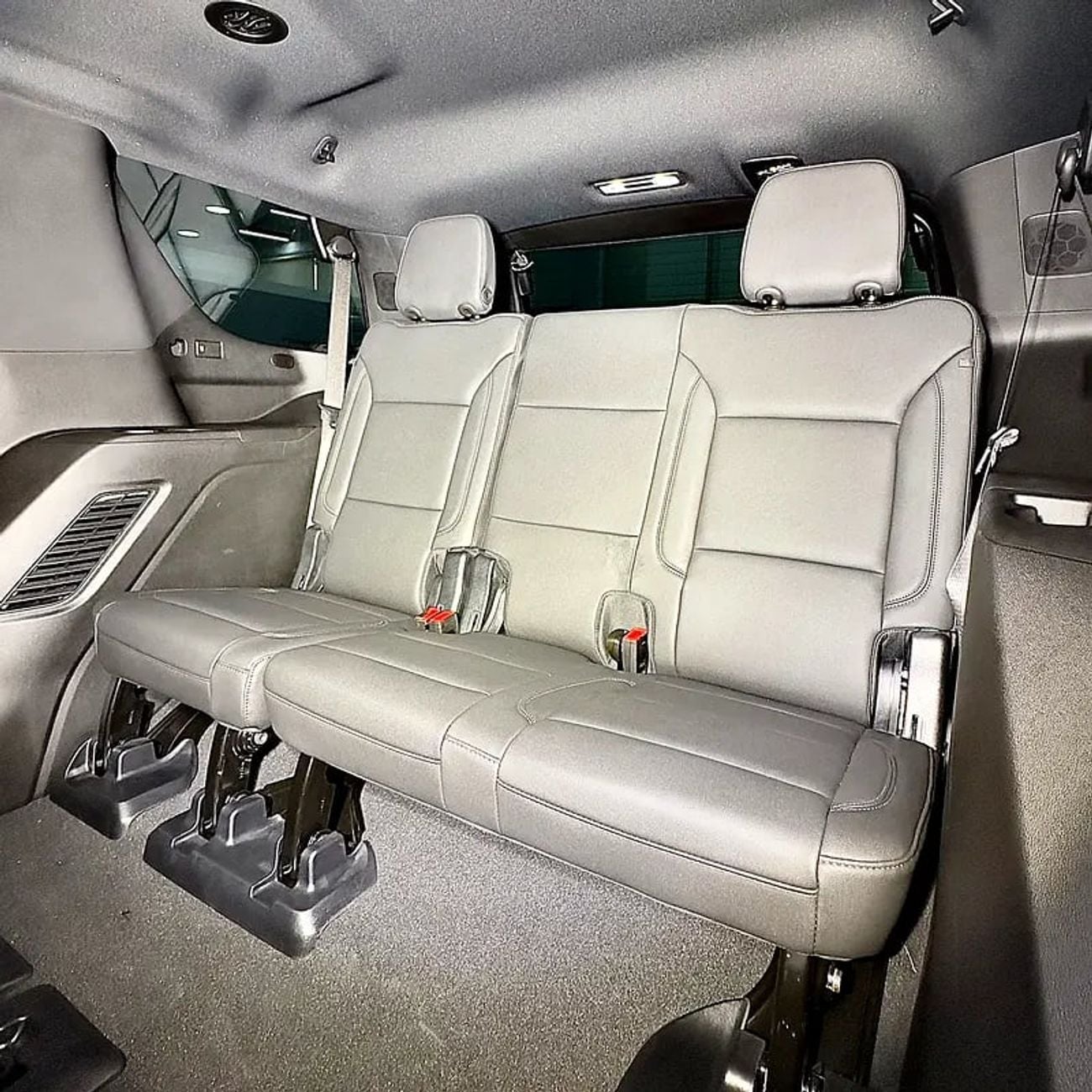 Chevrolet Tahoe LT Z71 5.3L (9 Seater) Z71