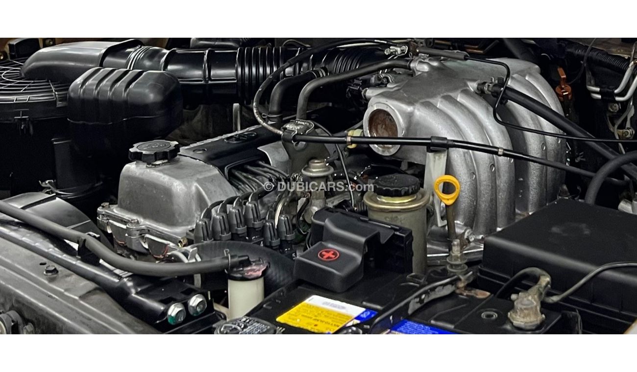 تويوتا لاند كروزر GXR .. GCC .. FS H .. Perfect Condition .. V6 .. 4WD