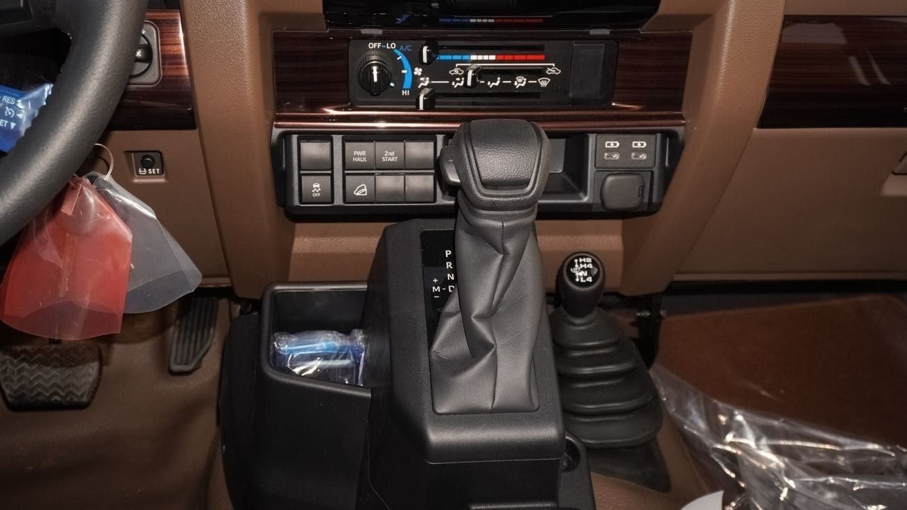 Toyota Land Cruiser Pick Up PICKUP LC79 2.8L Diesel A/T