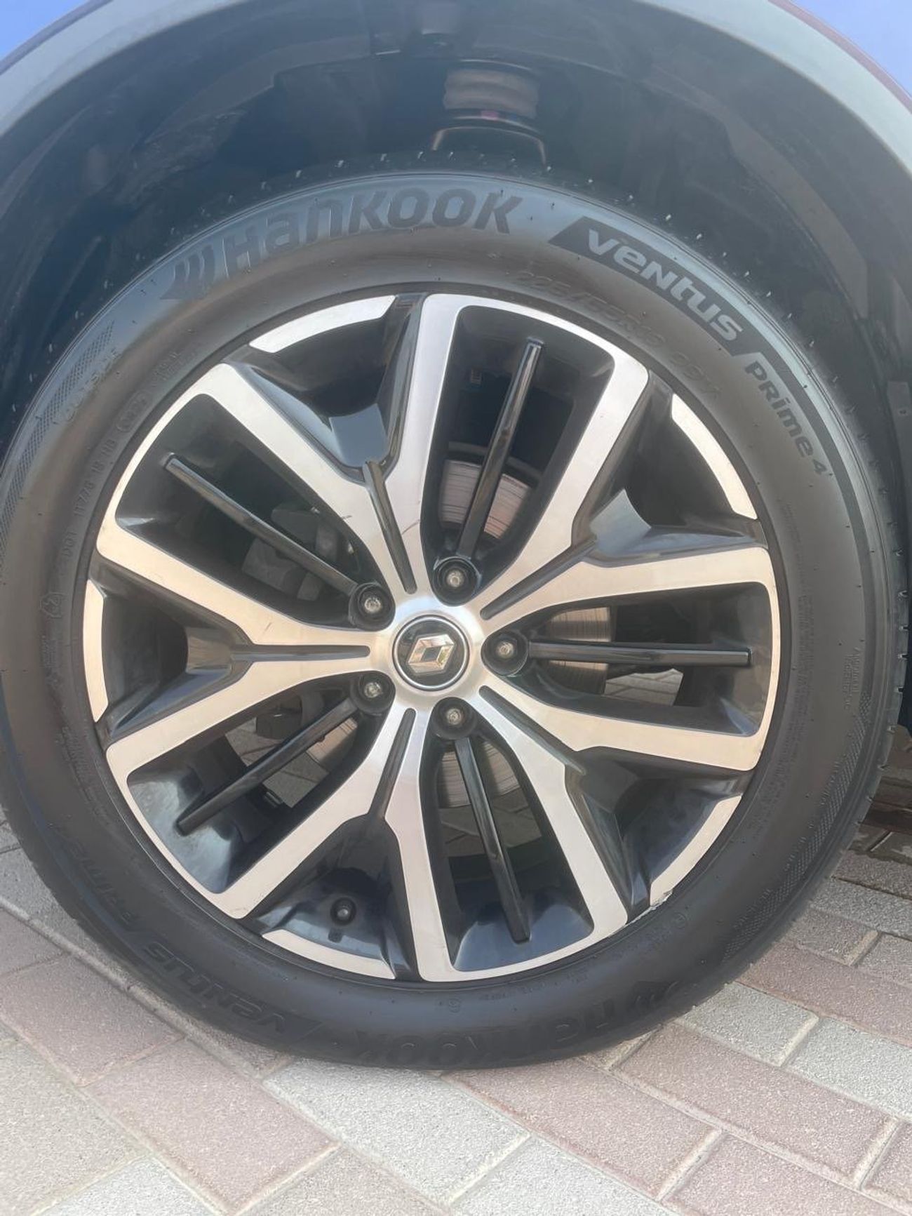 Renault Koleos Urgent Sale!!! 2.5L LE (4WD)