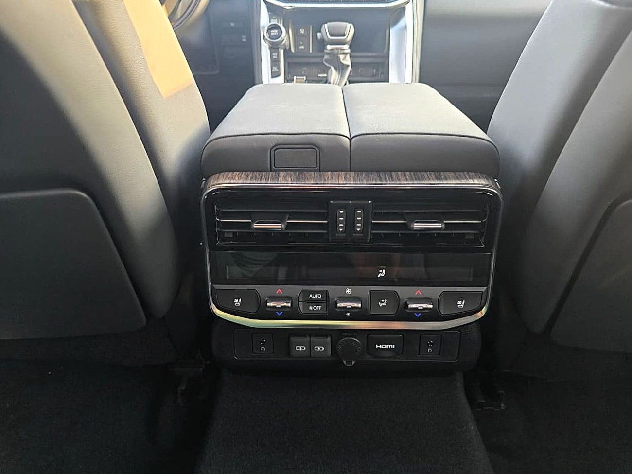 تويوتا لاند كروزر VX 3.5L