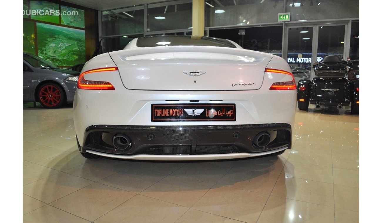 Aston Martin Vanquish V12