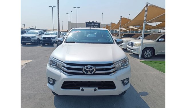 Toyota Hilux Hilux TRD v6 gearbox automatic 2018 car in very good condition from the inside and outside everythin
