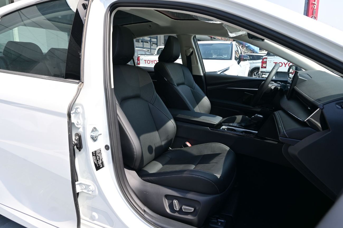 Toyota Camry Toyota Camry Premium 2.5L Hybrid Chinese, Model 2025, Color White