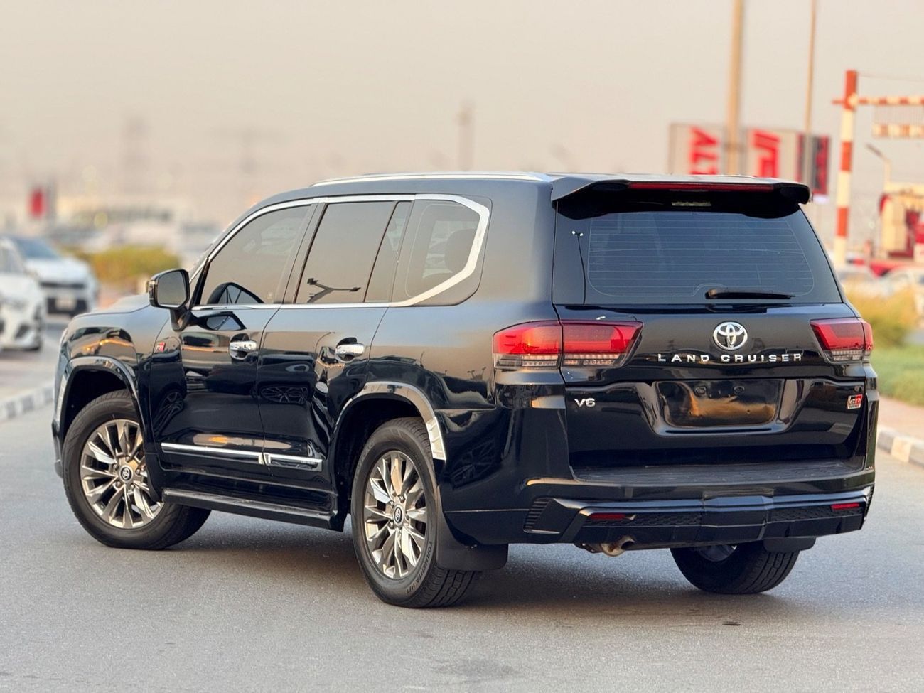 Toyota Land Cruiser GXR+ 4.0L Toyota landcuriser GXR V6 + 4.0L years 2018 full option petrol