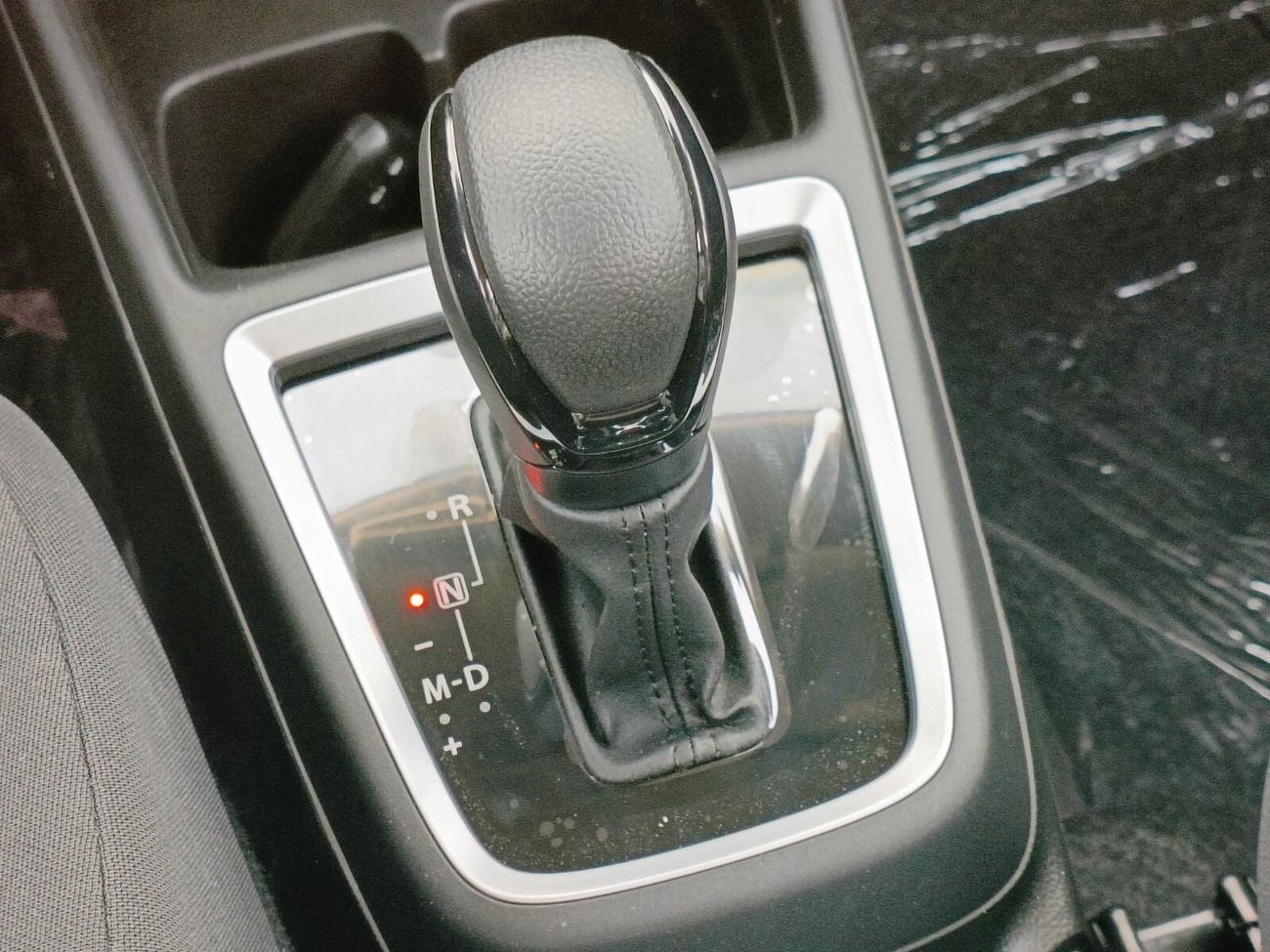 سوزوكي سويفت GLX / 1.2L PETROL / PUSH START / ALLOY RIMS / SPECIAL PRICE