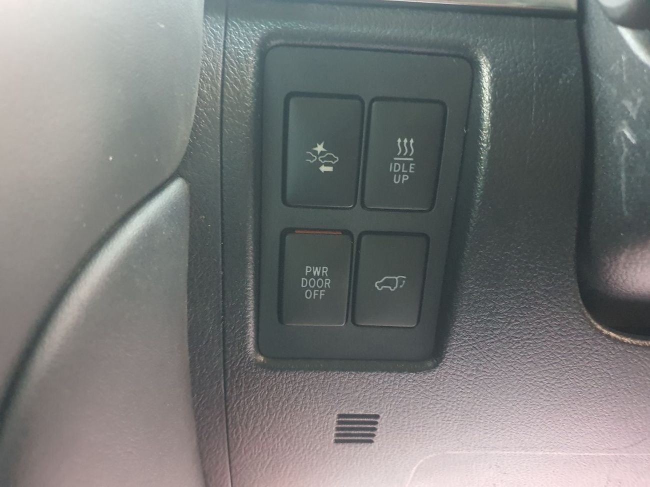 تويوتا لاند كروزر TOYOTA LAND CRUISER SAHARA RHD DIESEL FULL OPTION Modified 2024