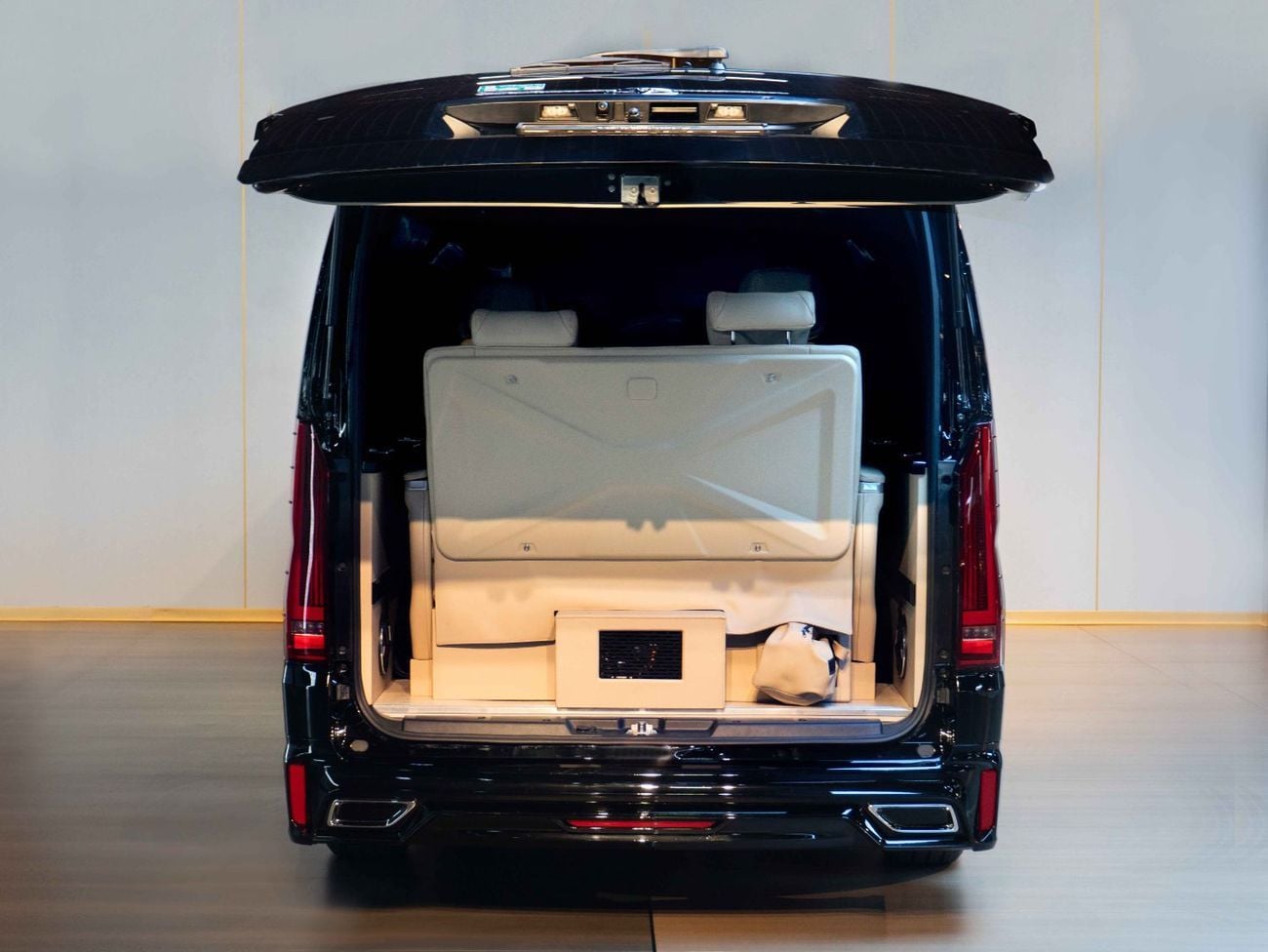Toyota Hiace GL Built by Barugzai | 2-летняя гарантия на интерьер + Agency Warranty