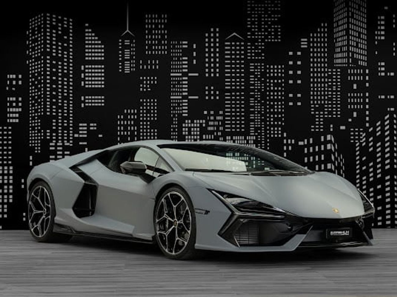 لامبورغيني ريفويلتو 6.5L V12 Hybrid