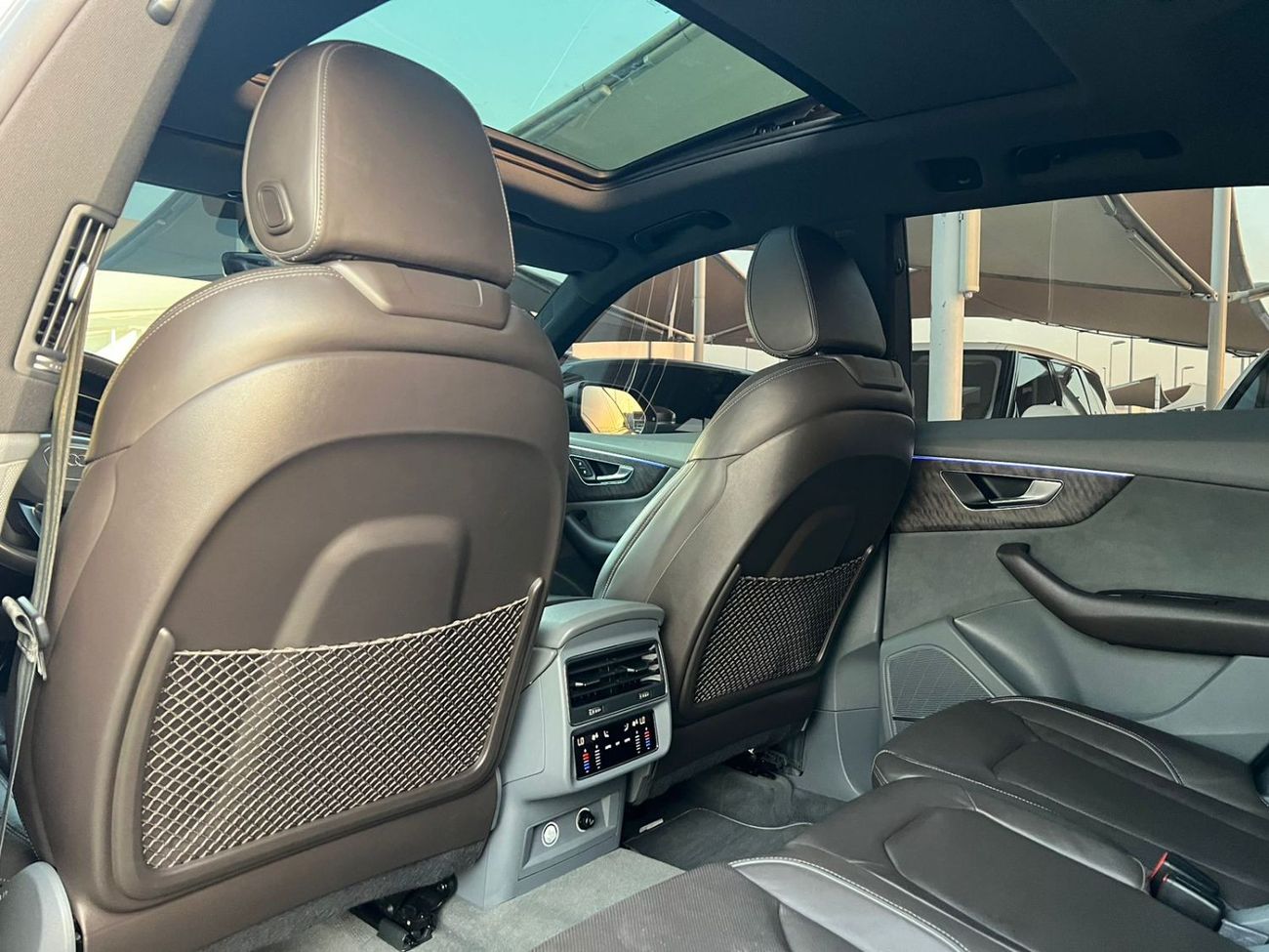 أودي Q8 55 TFSI quattro S-لاين سبورت باكج اودي كيو 8 كواترو اس لاين موديل 2019 مواصفات خليجية صبغ وكالة بدون