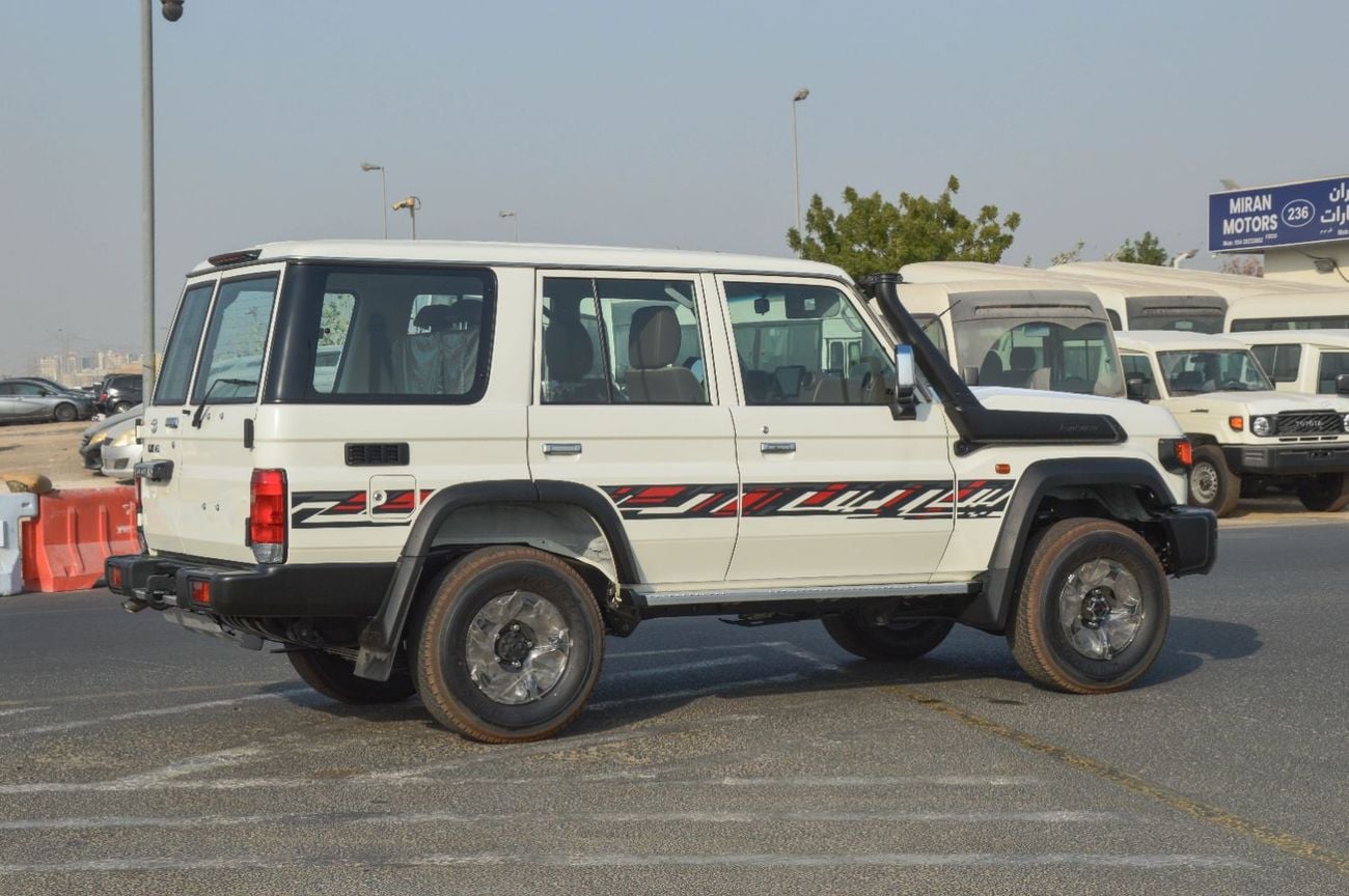 Toyota Land Cruiser 70 LC76 LX