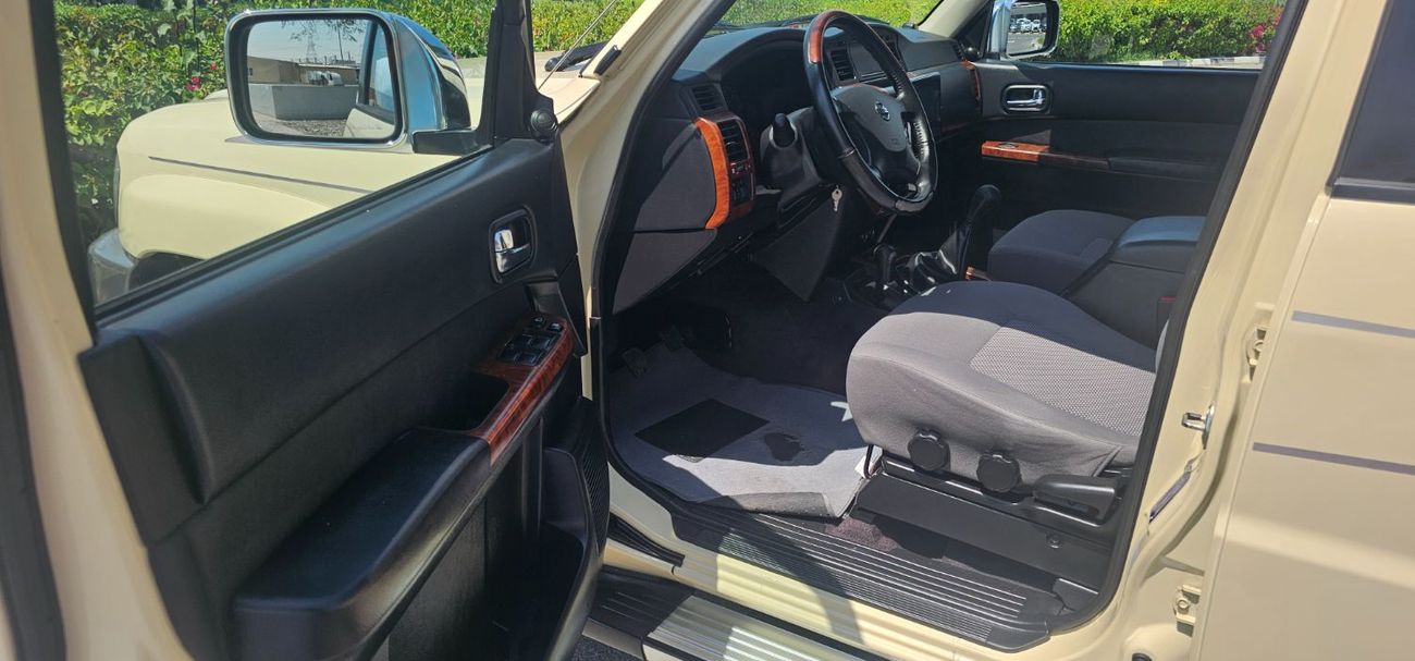 نيسان باترول سفاري Super Safari 4.8L A/T