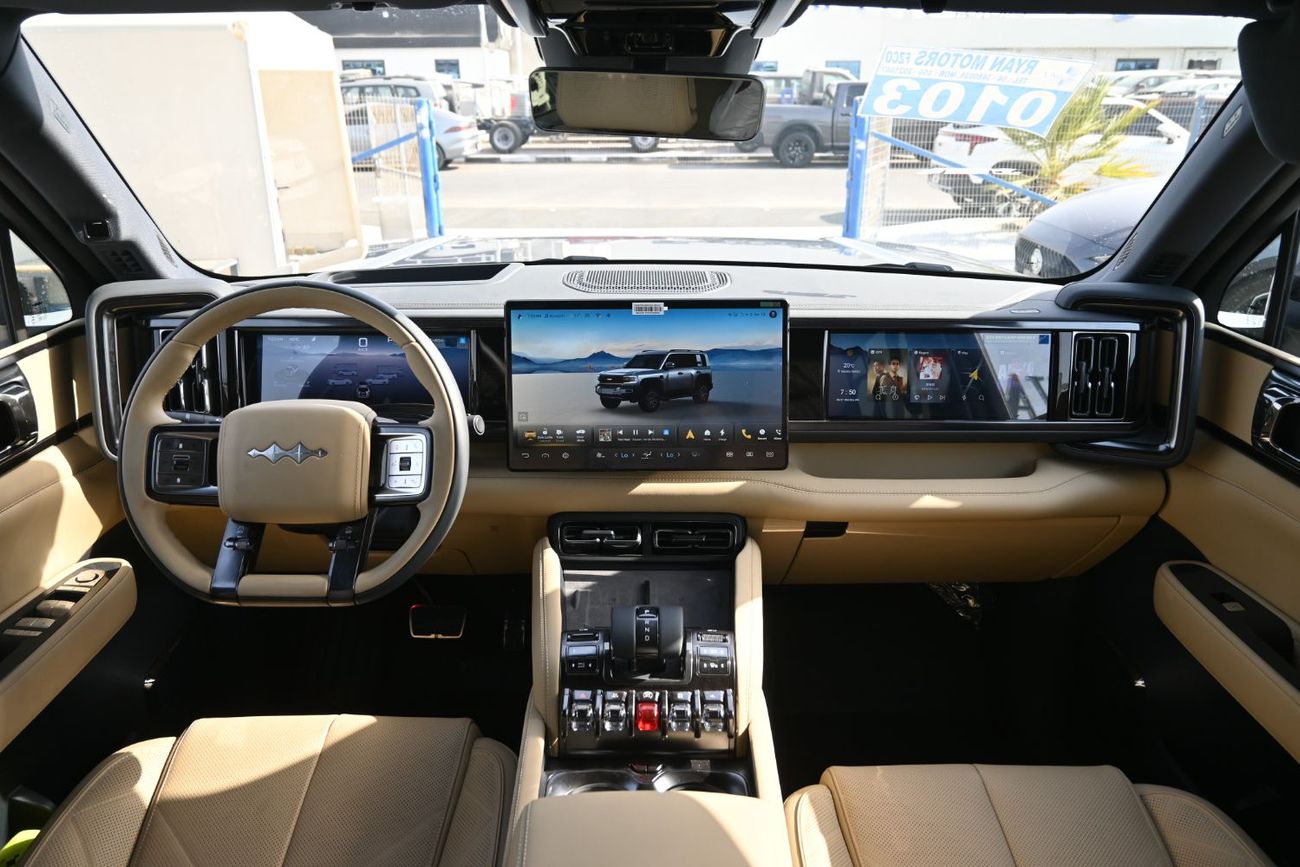 BYD Leopard 5 BYD Leopard 5 Flagship 1.5L Turbo + Plug-In Hybrid Dual Motor Model 2024 Color Grey