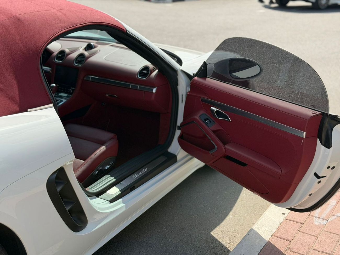 Porsche 718 Boxster Std 2.0L A/T