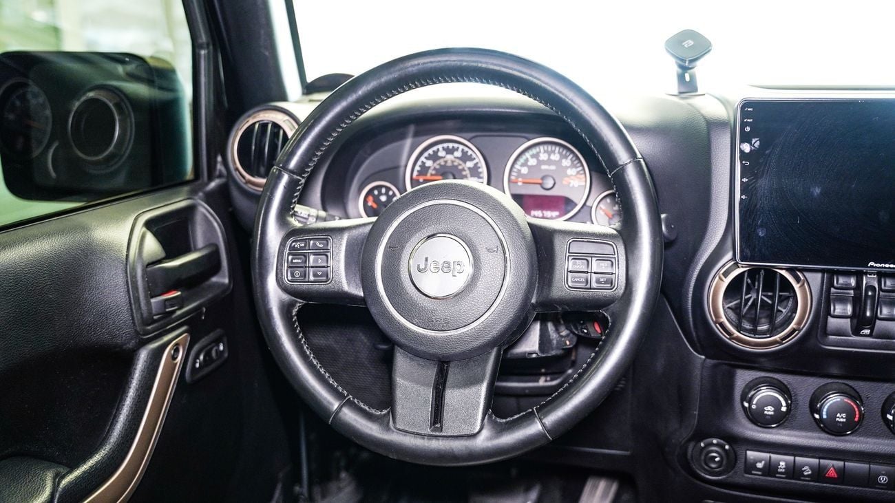 Jeep Wrangler SAHARA