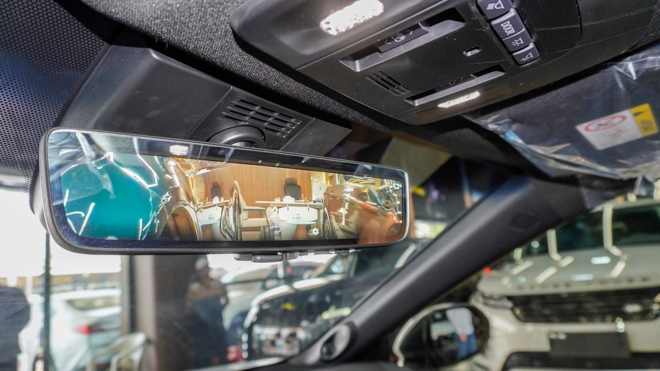 Toyota Camry Limited HEV 2.5 L Hybrid