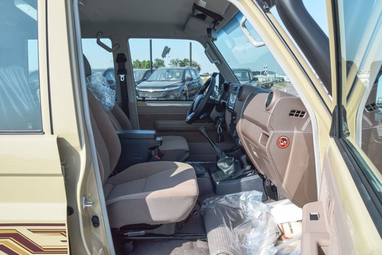 Toyota Land Cruiser TOYOTA LAND CRUISER 76 SERIES 4.0L 4WD V6 SUV 2024 | REAR CAMERA | 8 INCH DISPLAY | DIFFERENTIAL LOC