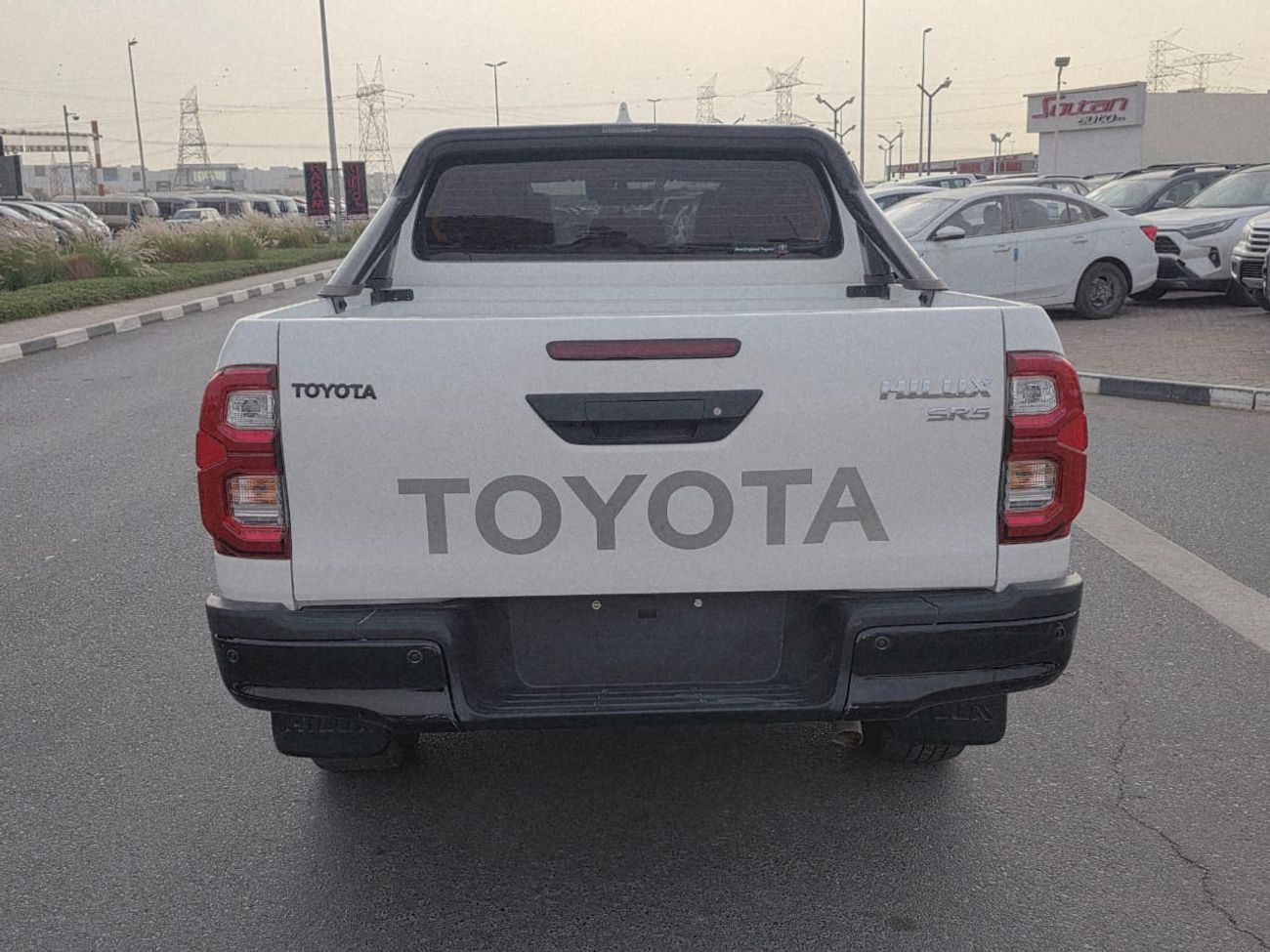 تويوتا هيلوكس diesel engine ,roght hand drive only for export available