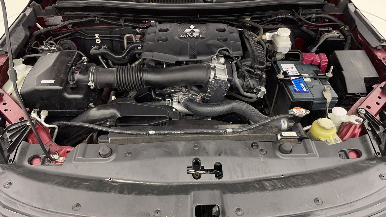 ميتسوبيشي مونتيرو سبورت GLX MID PRIME EDITION 3 | بدون دفعة مقدمة | اختبار القيادة في المنزل