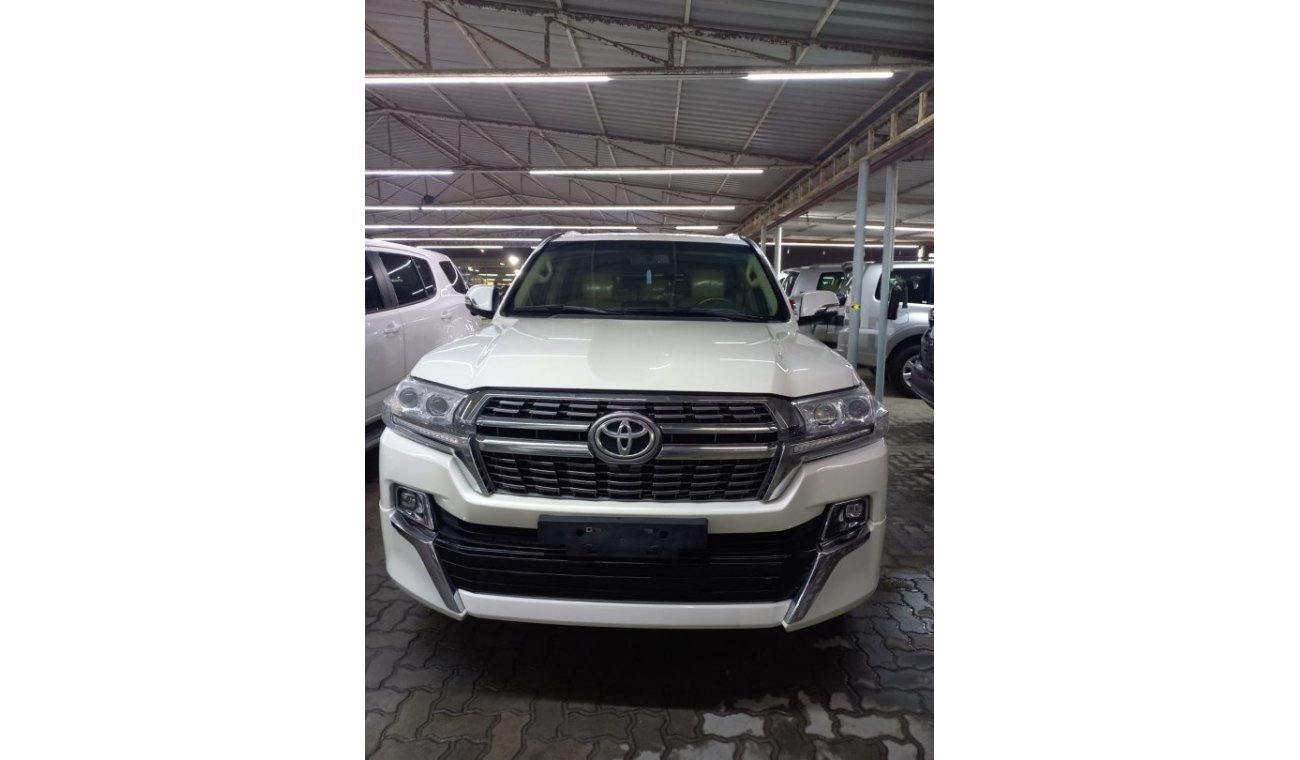 Toyota Land Cruiser GXR