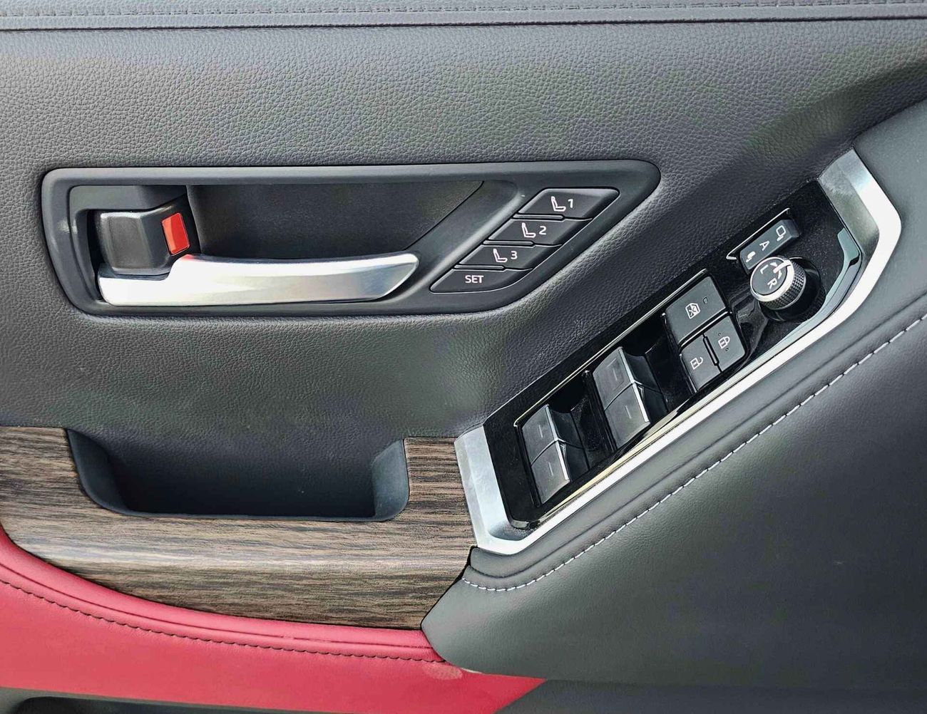 تويوتا لاند كروزر VXR 3.5L Petrol Twin Turbo | FULL OPTION | BIG DVD | JBL SPKR | HUD / CODE # VXR3M)