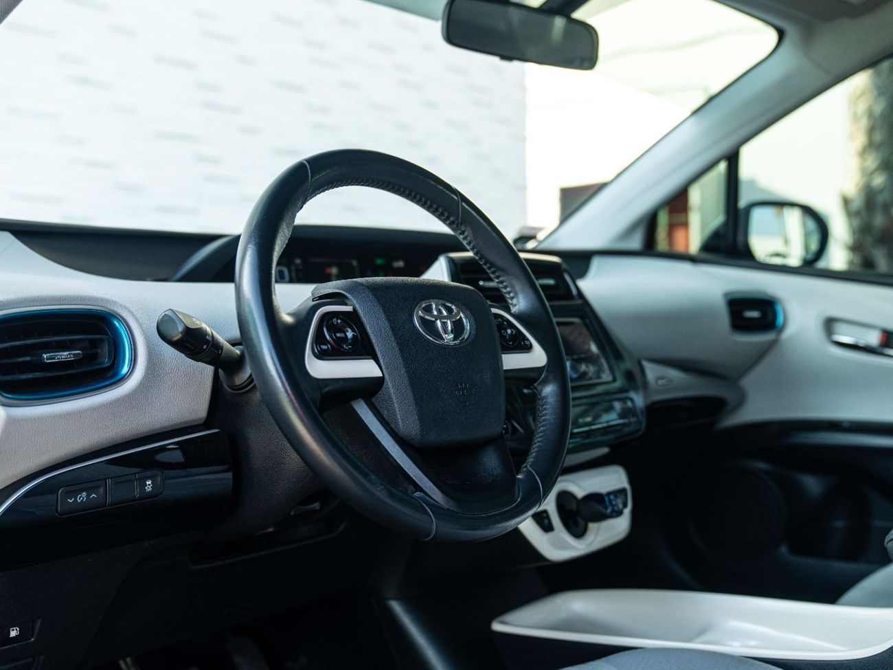 Toyota Prius AED 786 PM • PRIUS HYBRID • 1.8 INLINE-4 • FULL SERVICE HISTORY • PRISTINE CONDITION