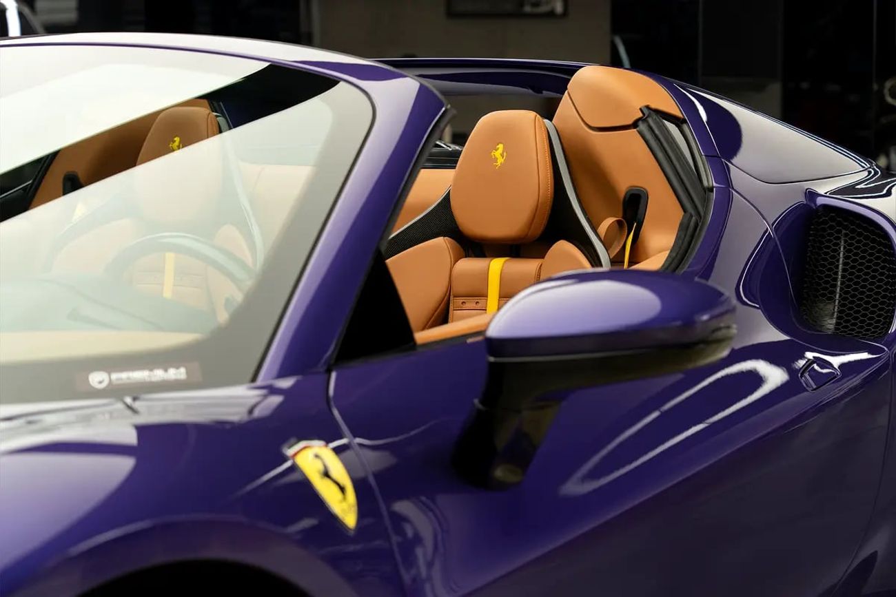 فيراري 296 GTS