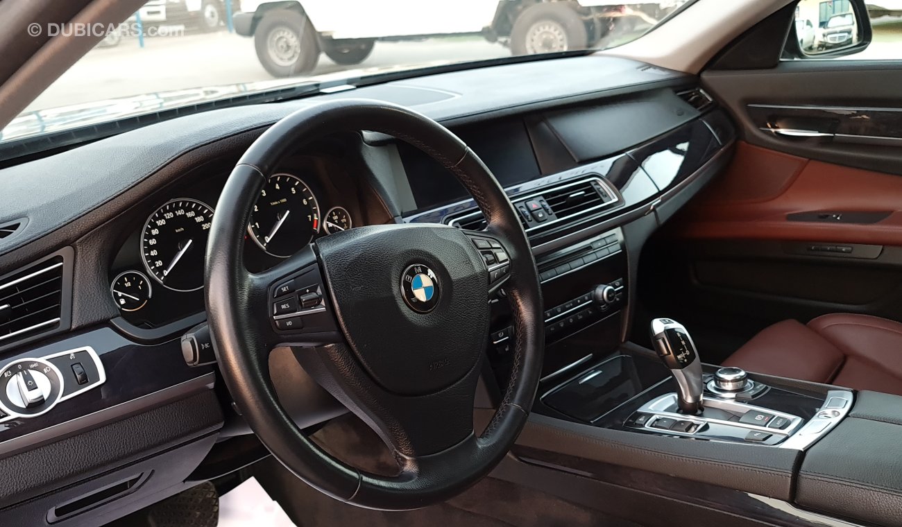 بي أم دبليو 740 BMW 740 - JAPAN IMPORTED NOW - SUPER CLEAN CAR - 79000 KM ONLY