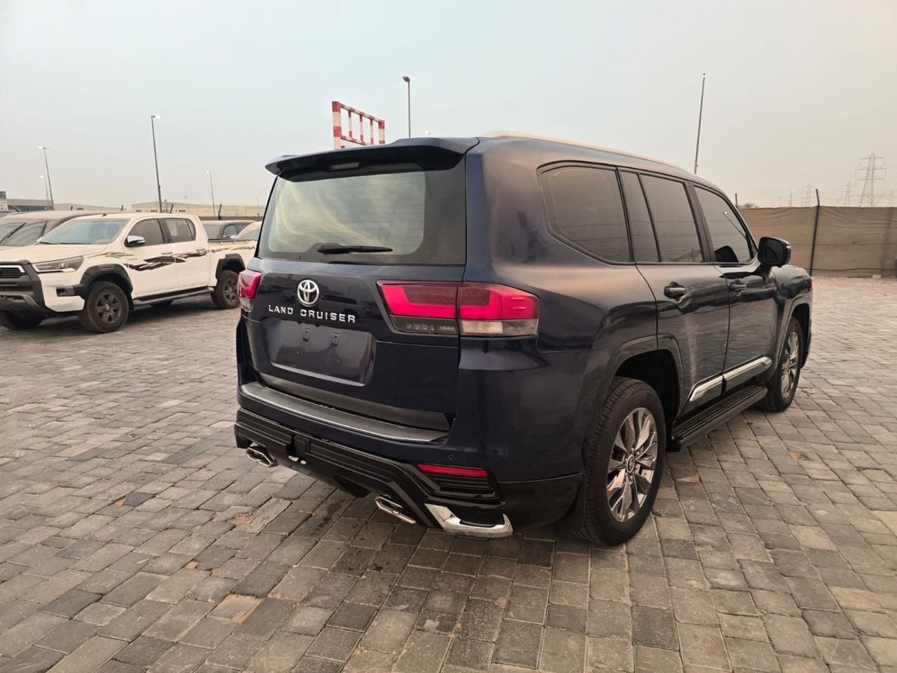 Toyota Land Cruiser VXR