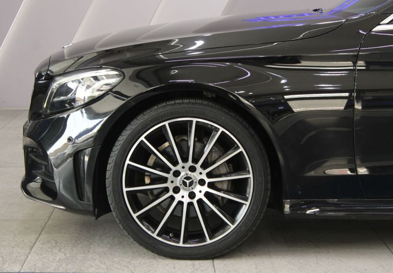 Mercedes-Benz C 200 C200 // GCC