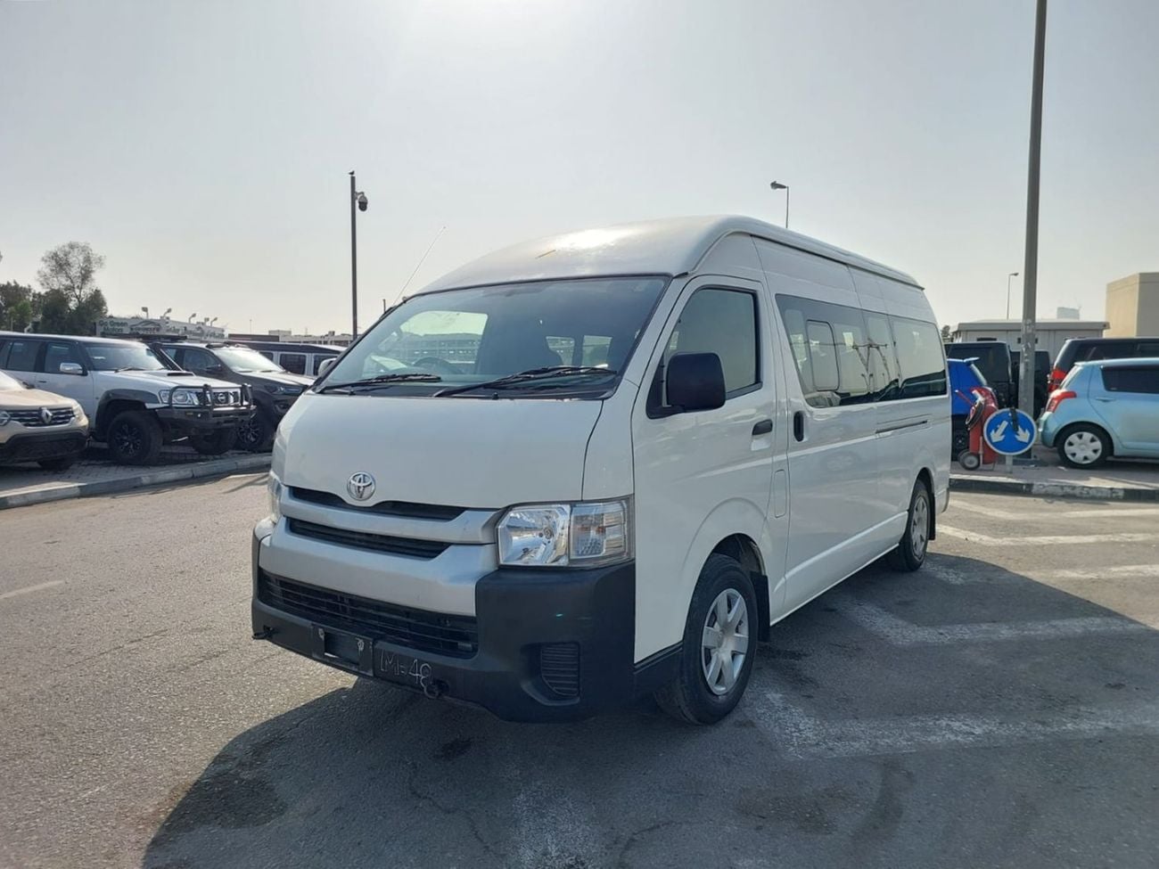 Toyota Hiace (RAMADAN OFFER) TOYOTA HIACE COMMUTER VAN RHD 2018 MODEL 2.5 L DIESEL MANUAL(PM73780)