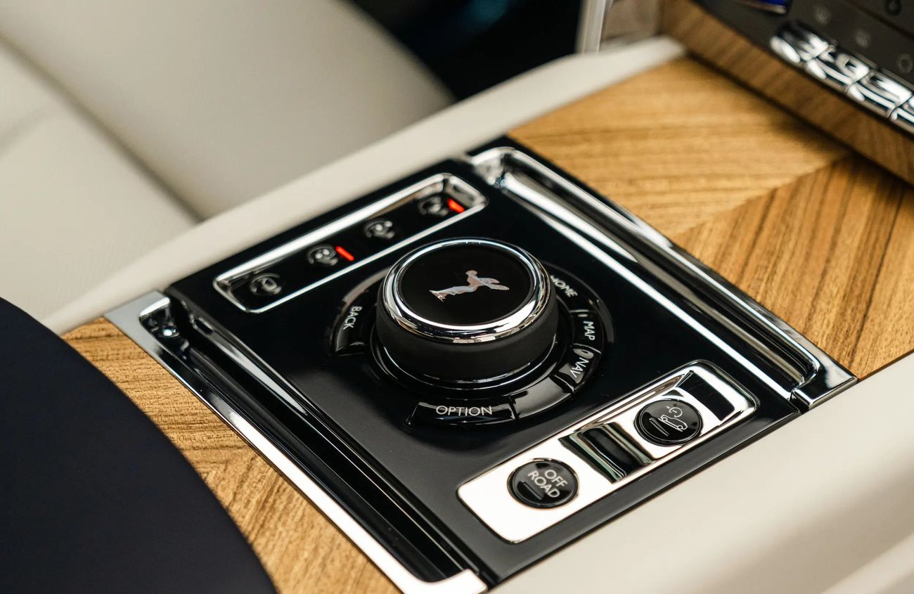 رولز رويس كولينان 6.75L V12 Twin-Turbocharged Engine | Warranty