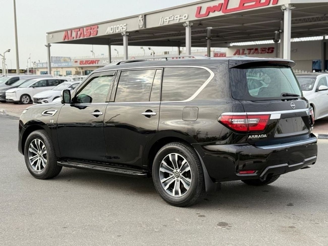 Nissan Armada SV 360 camera Sunroof low mileage