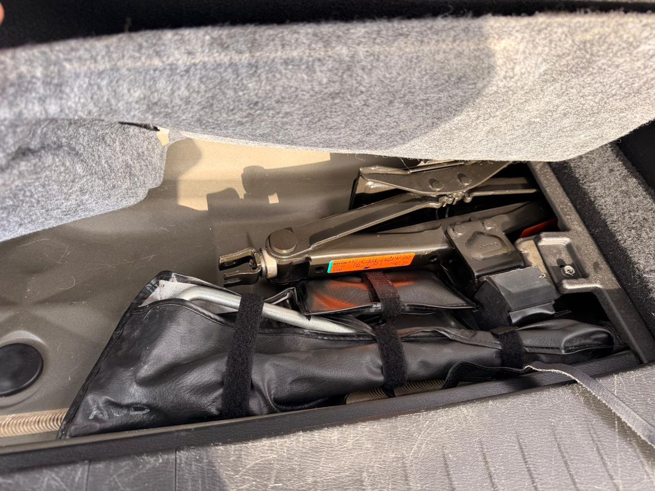 Nissan Armada 4WD 5.6 L Nismo