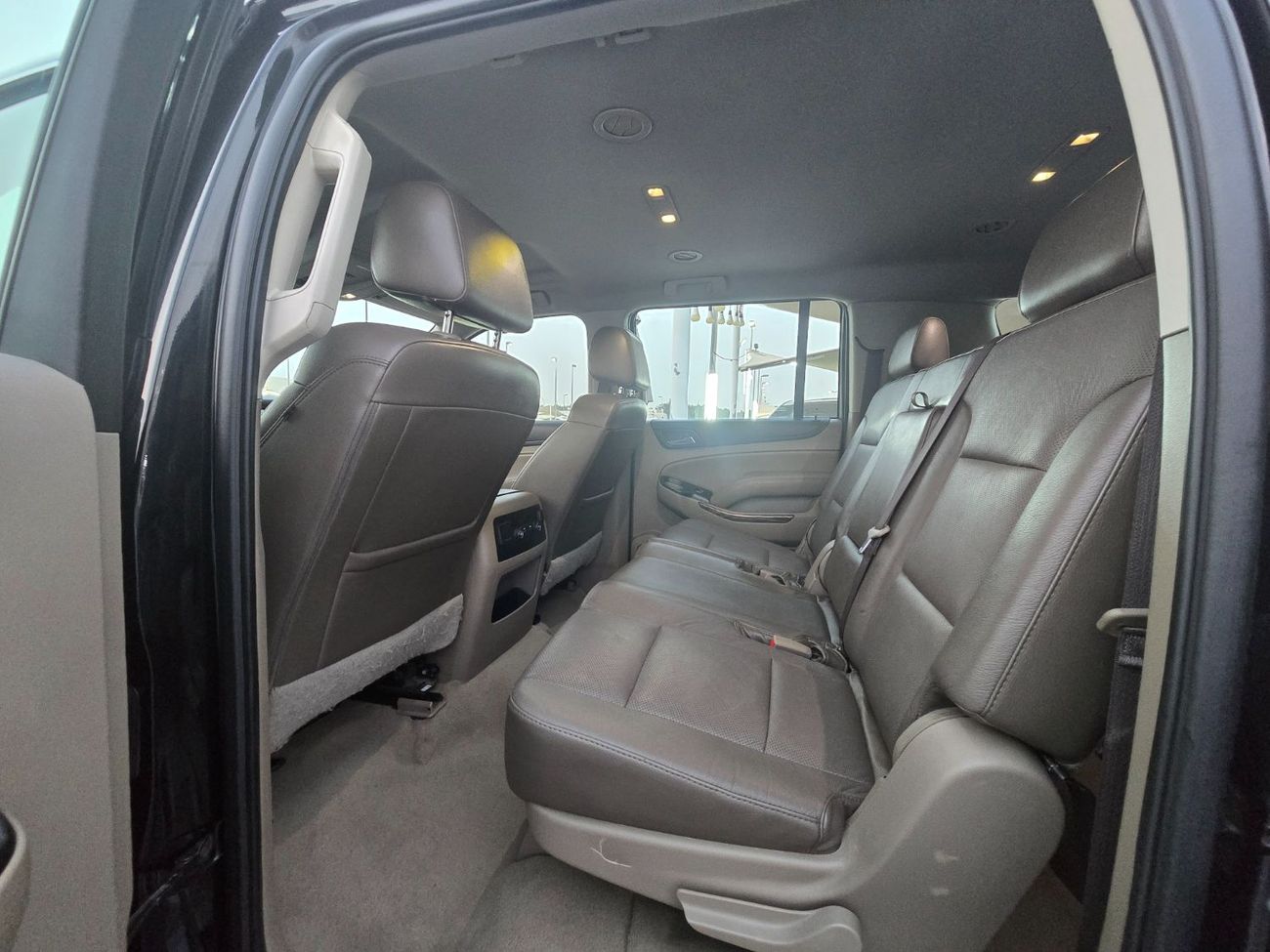 جي أم سي يوكون SLE 5.3L 4WD (8 Seater)