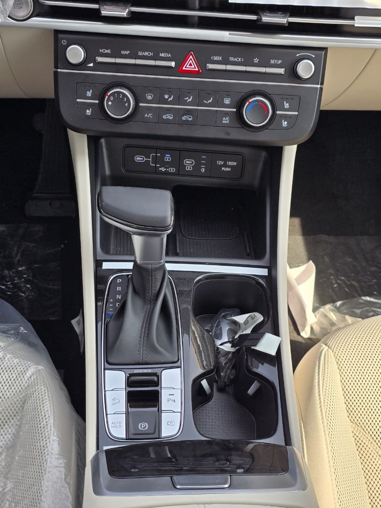 Hyundai Tucson 2.0L Smart (FWD)