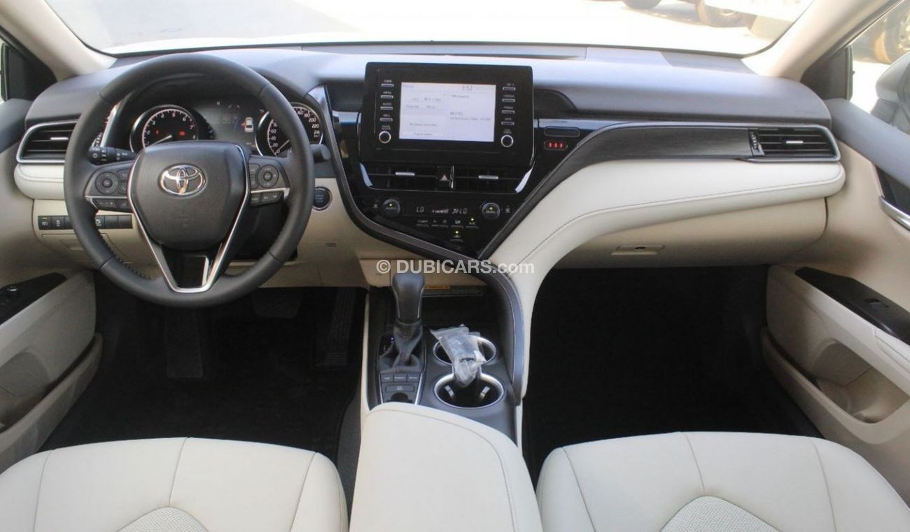 Toyota Camry Limited 3.5L V6 AT 2022 Model only for export