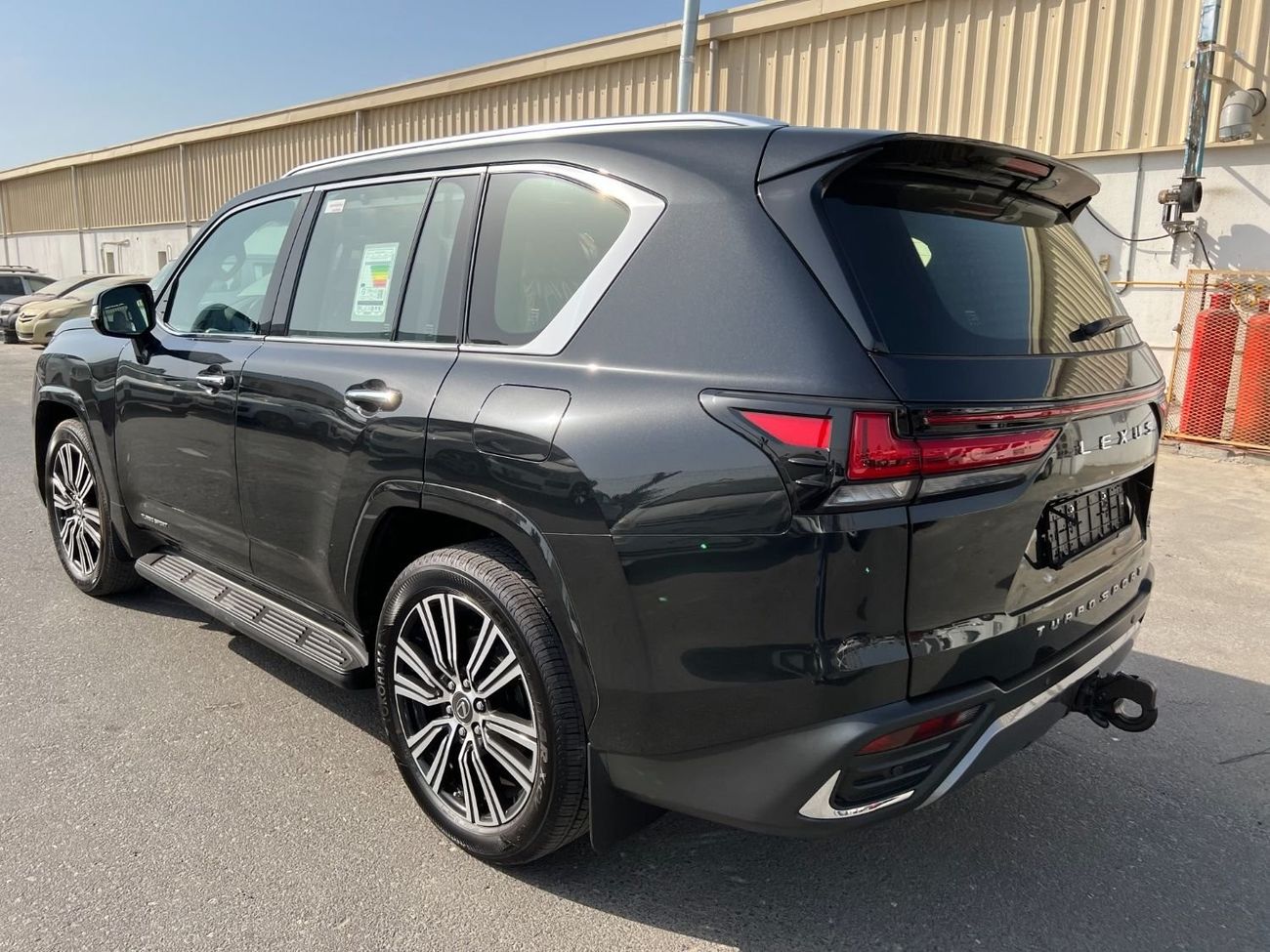 Lexus LX 600 Turbo Sport 3.5L V6 Twin Turbo (7-Seater)