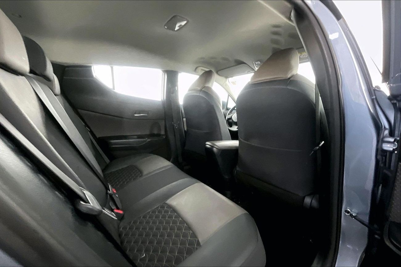 Toyota CHR VX 1.8L (100 HP) VX | Guaranteed Warranty | 0 Down Payment