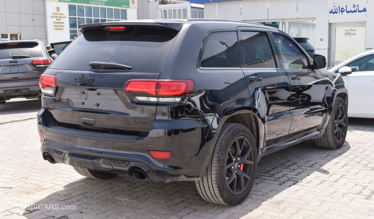 Jeep Grand Cherokee SRT