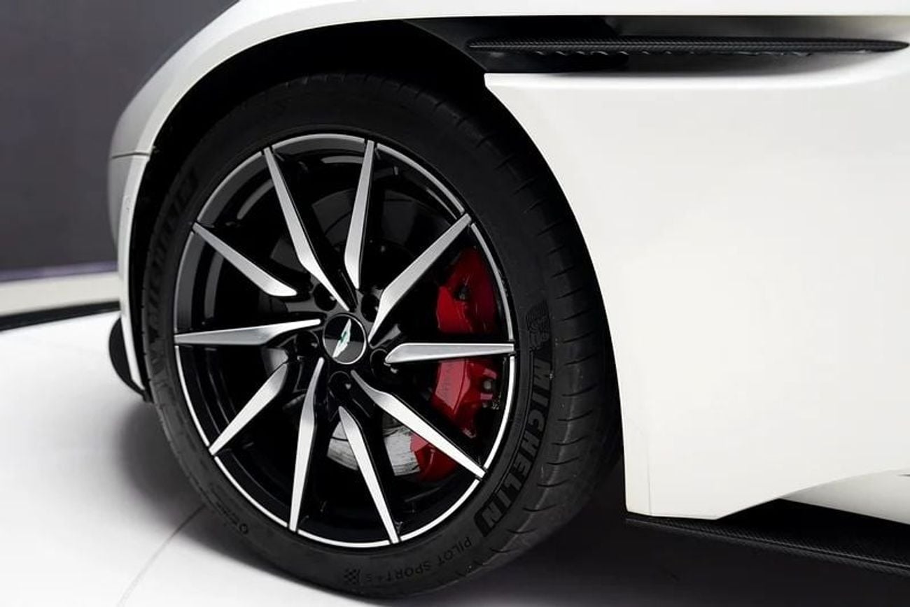 Aston Martin DB11 VOLANTE Std 4.0L