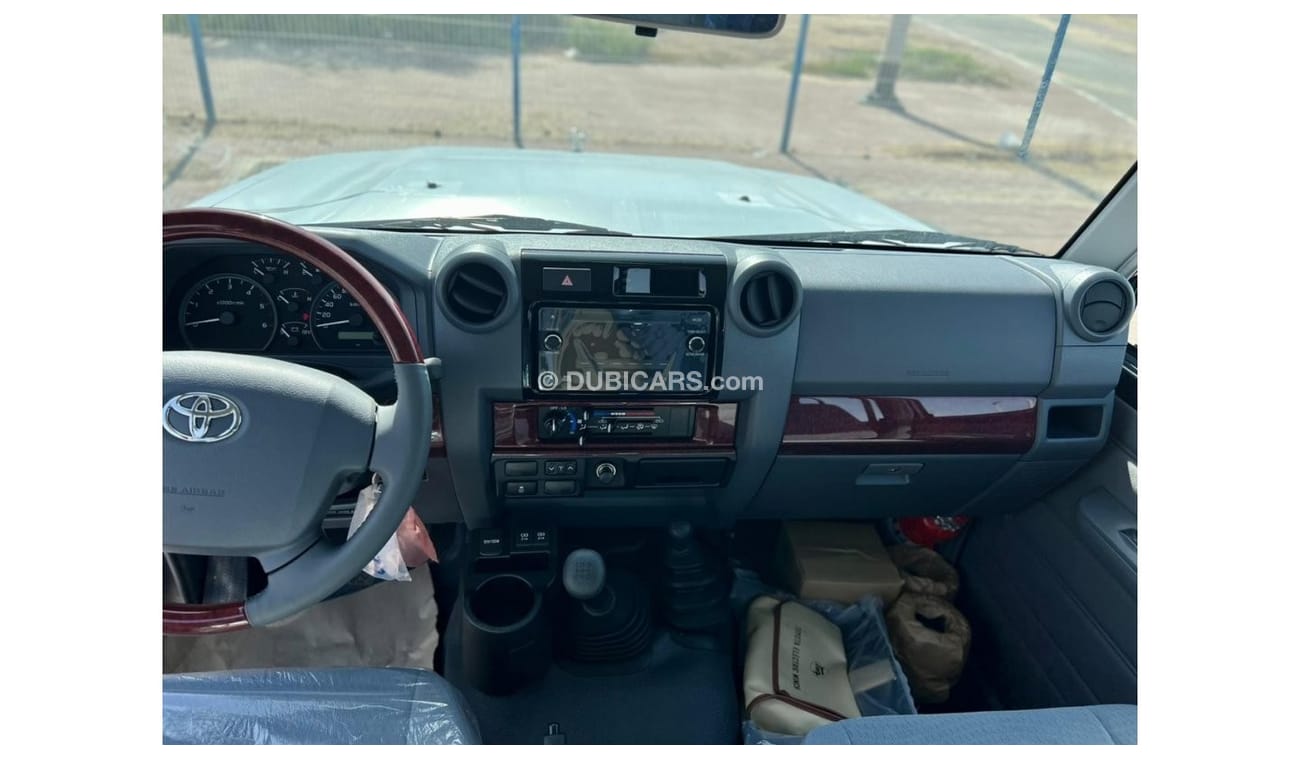 تويوتا لاند كروزر بيك آب VDJ79 4.5L V8 Full option