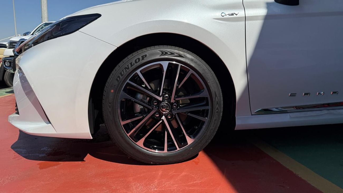 Toyota Camry Toyota Camry LE 2.5L Hybrid | 2025 | 0km | GCC