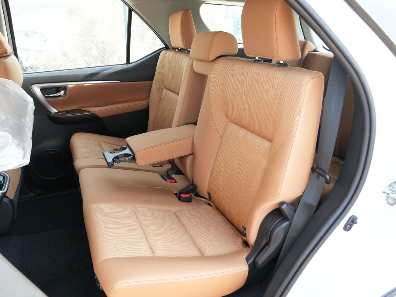 Toyota Fortuner 2026 TOYOTA FORTUNER 2.7L PETROL AT 4WD GCC BRAND NEW 0KM