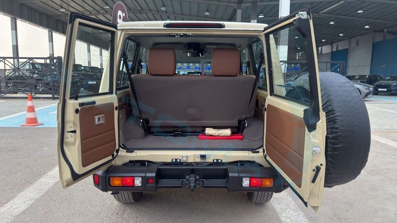 Toyota Land Cruiser 70 LX (For Export , НА ЭКСПОРТ)  PY 25/25 70 LX  4.0L V6 4X4 GCC 2025 Без пробега