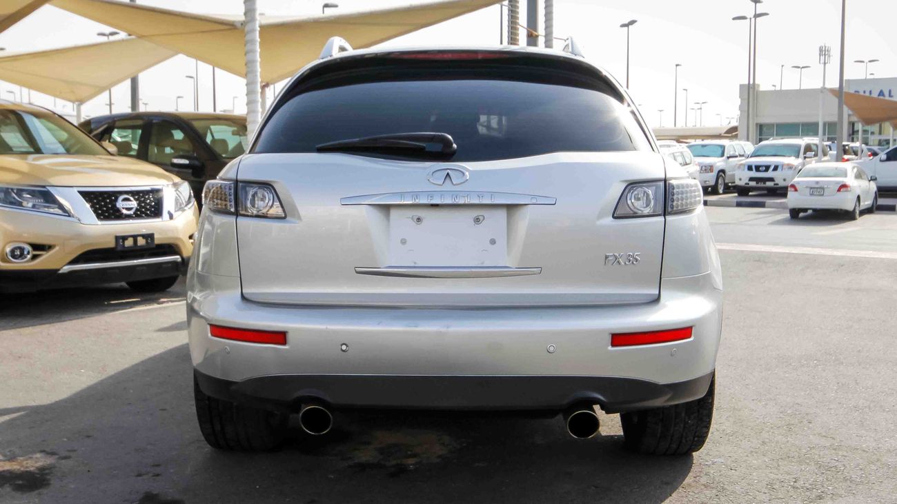 Infiniti FX35